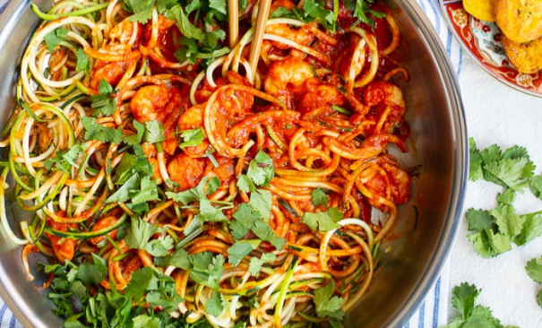 Spicy garnalencurry met courgetti